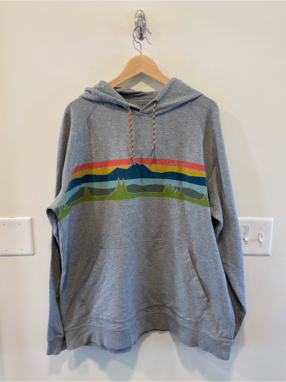 L.L. Bean Men's Bean's Comfort Camp Hoodie graphic size XL Tall sweatshirt